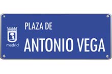 Placa dedicada a Antonio Vega en Malasaña