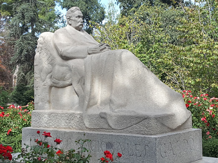 Monumento a Benito Pérez Galdós