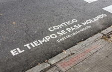 Encuentra VERSOS AL PASO en un mapa, poesía en los pasos de peatones de Madrid